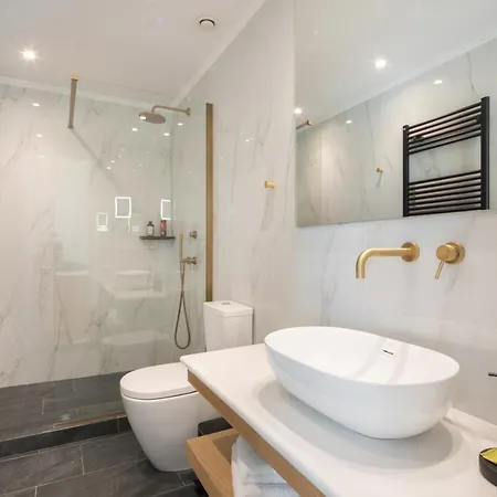 Liston Allure Corfu (city)