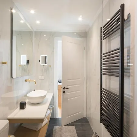 Liston Allure Corfu (city)